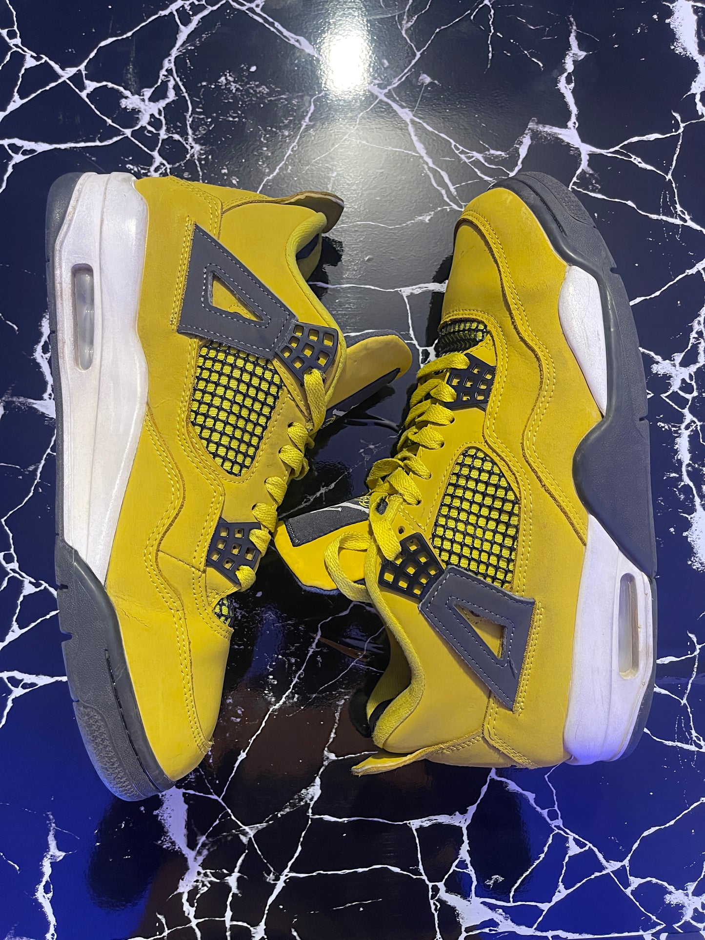 Air Jordan 4 Retro | Size 43
