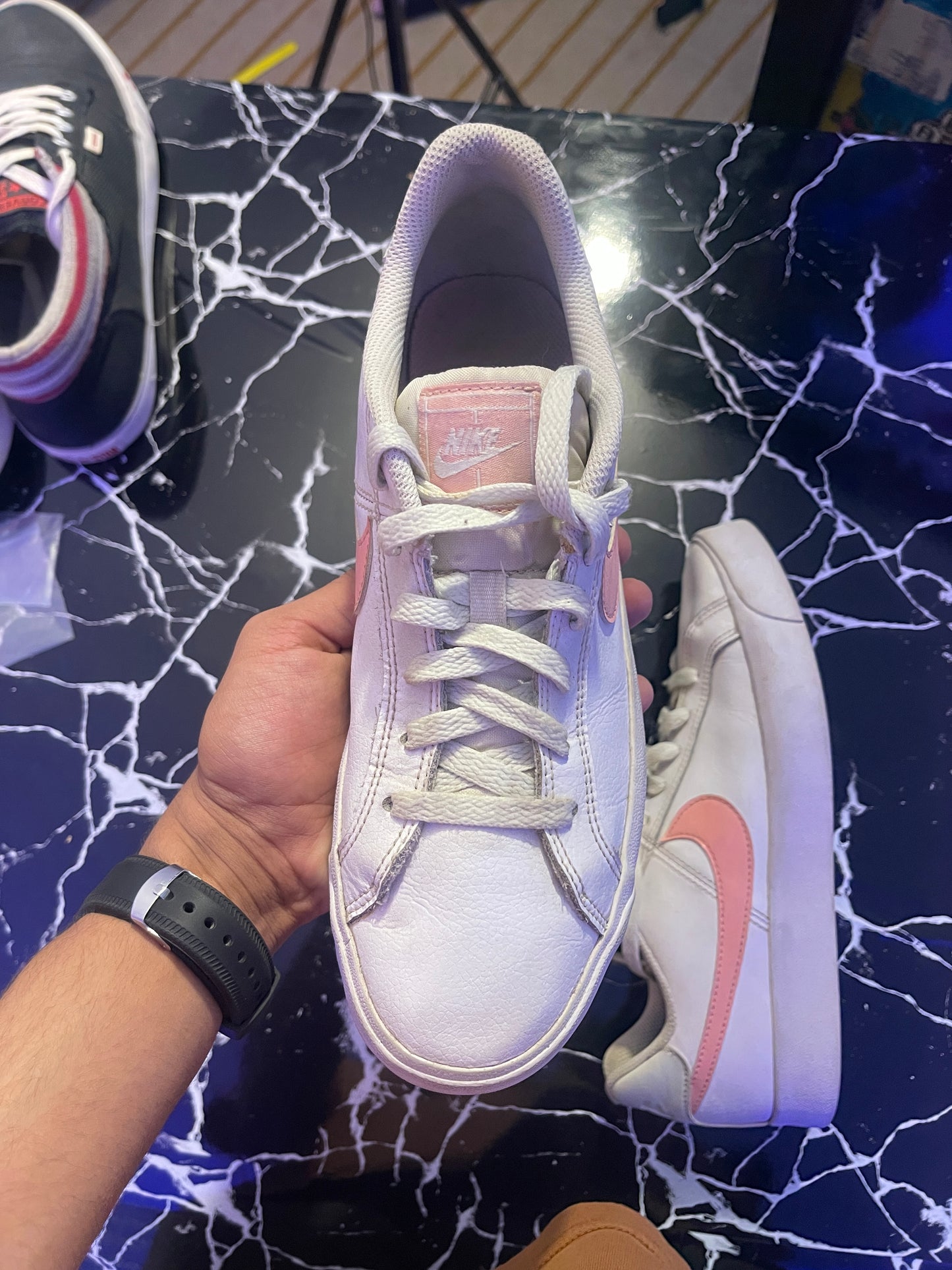 NIKE COURT ROYALE | Size 40,41